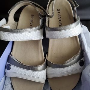 Aragon Katherine AR sz 8D Sandals
